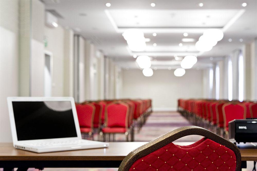 Hotel Lamberton Ołtarzew Εξωτερικό φωτογραφία