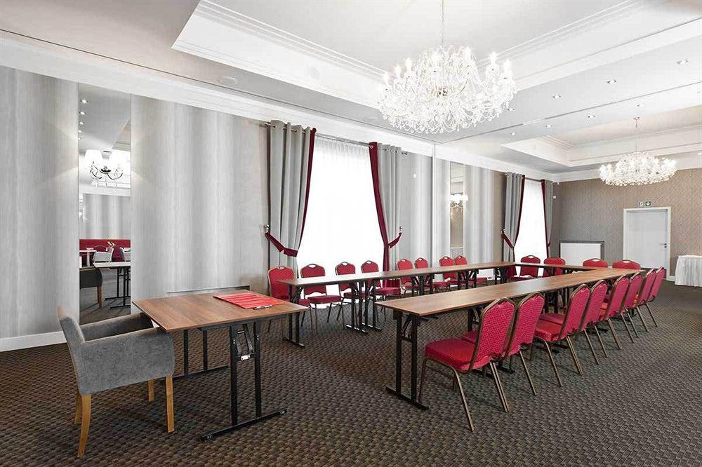 Hotel Lamberton Ołtarzew Εξωτερικό φωτογραφία