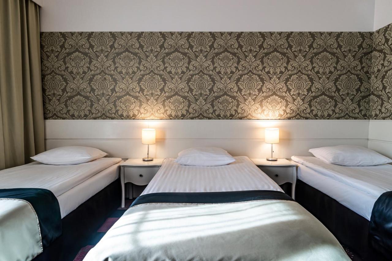 Hotel Lamberton Ołtarzew Εξωτερικό φωτογραφία