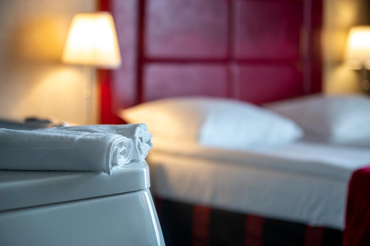 Hotel Lamberton Ołtarzew Εξωτερικό φωτογραφία