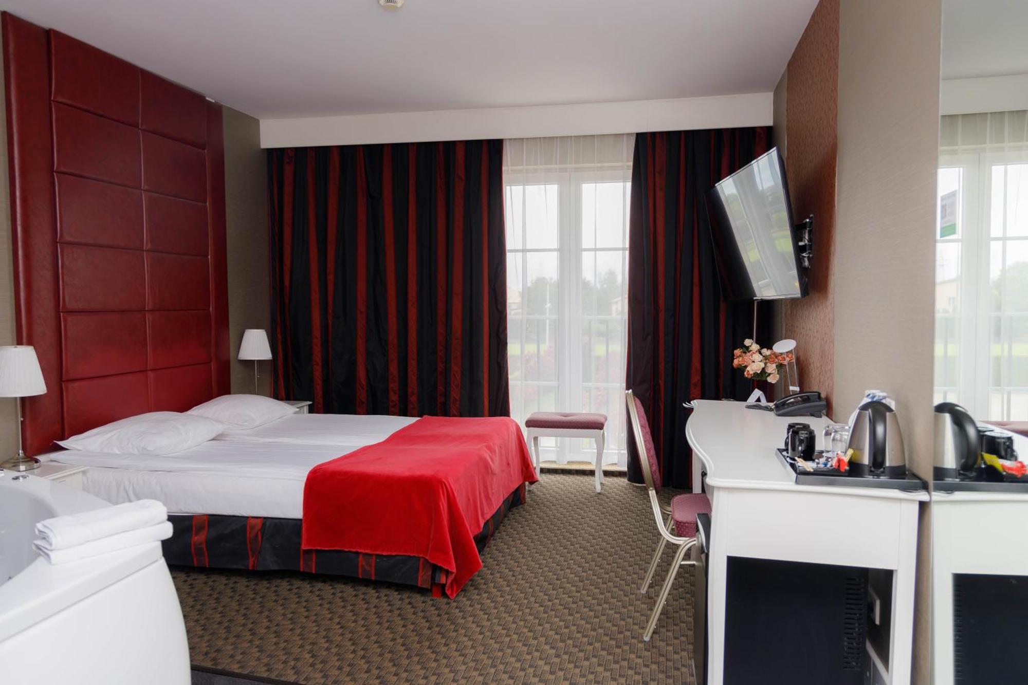 Hotel Lamberton Ołtarzew Εξωτερικό φωτογραφία