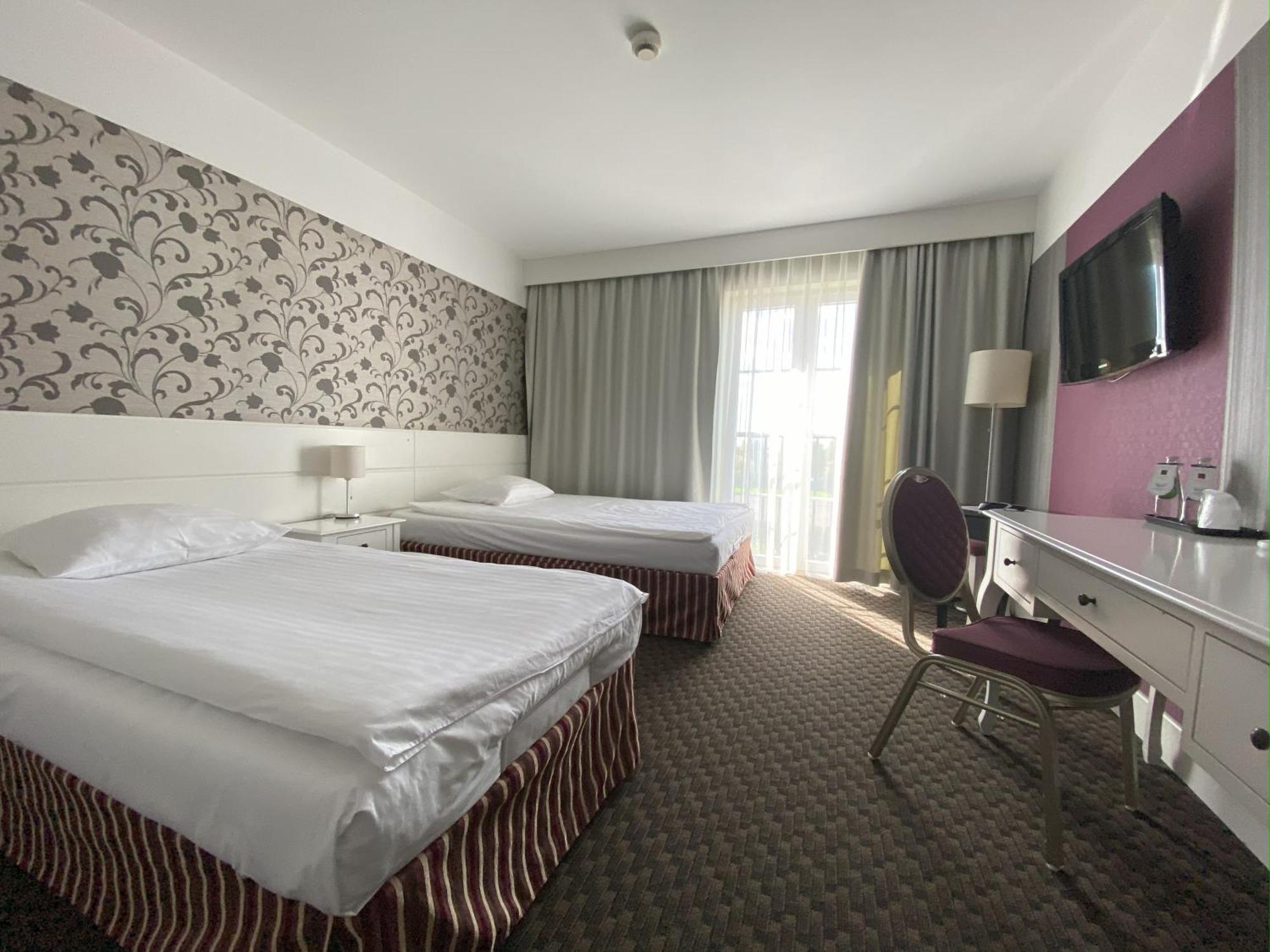 Hotel Lamberton Ołtarzew Εξωτερικό φωτογραφία