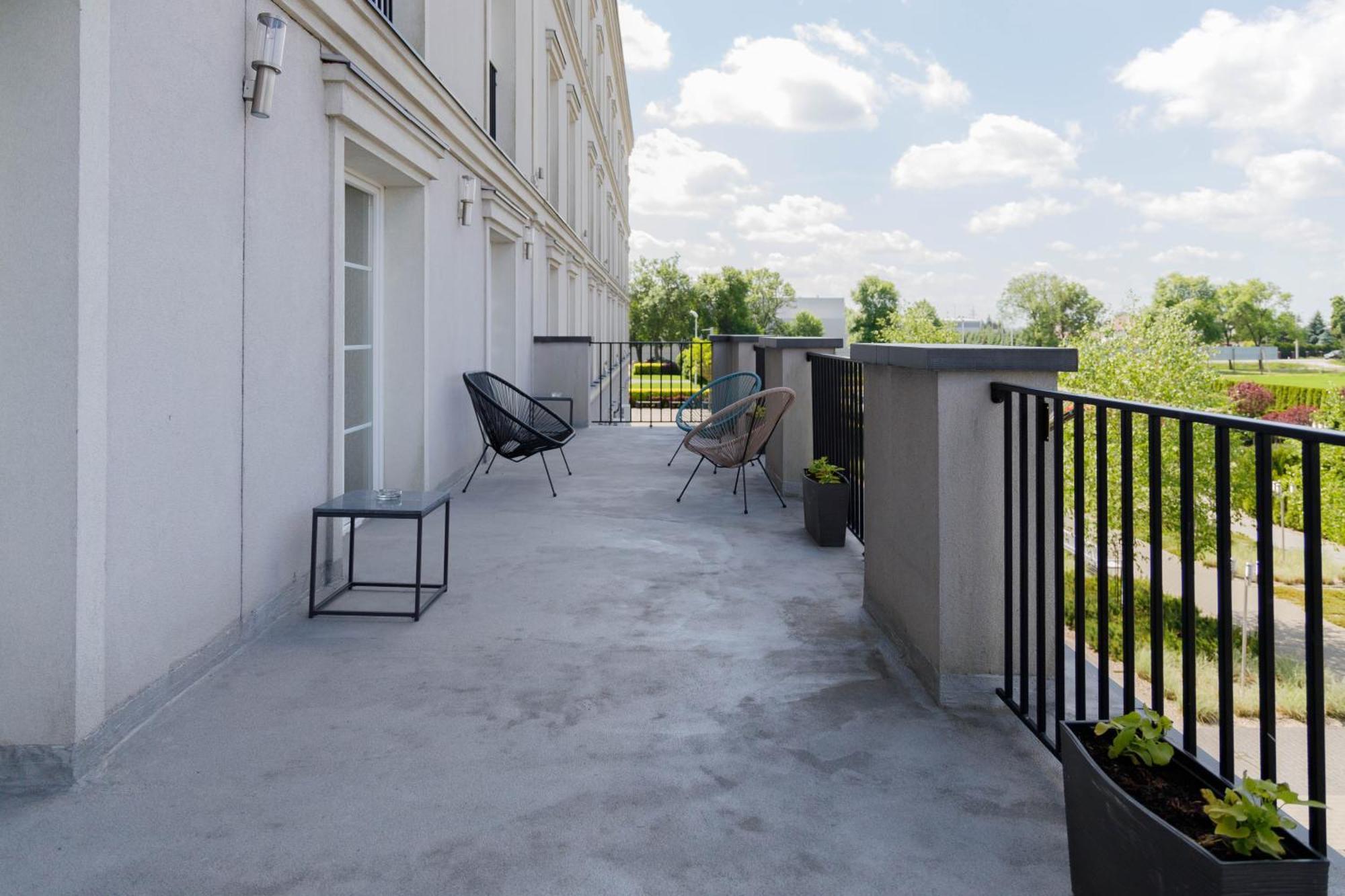 Hotel Lamberton Ołtarzew Εξωτερικό φωτογραφία