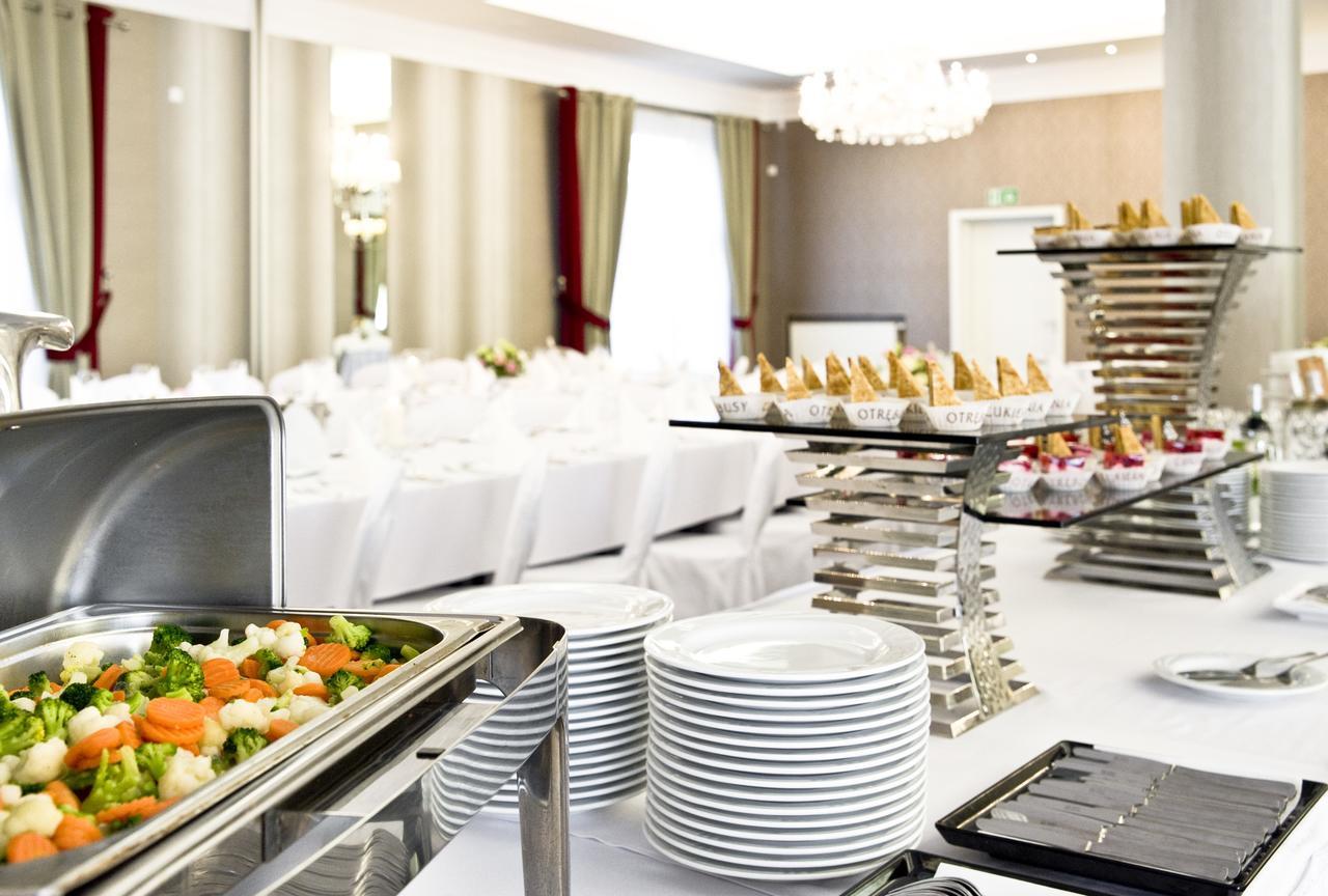 Hotel Lamberton Ołtarzew Εξωτερικό φωτογραφία