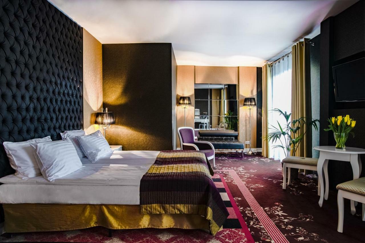 Hotel Lamberton Ołtarzew Εξωτερικό φωτογραφία