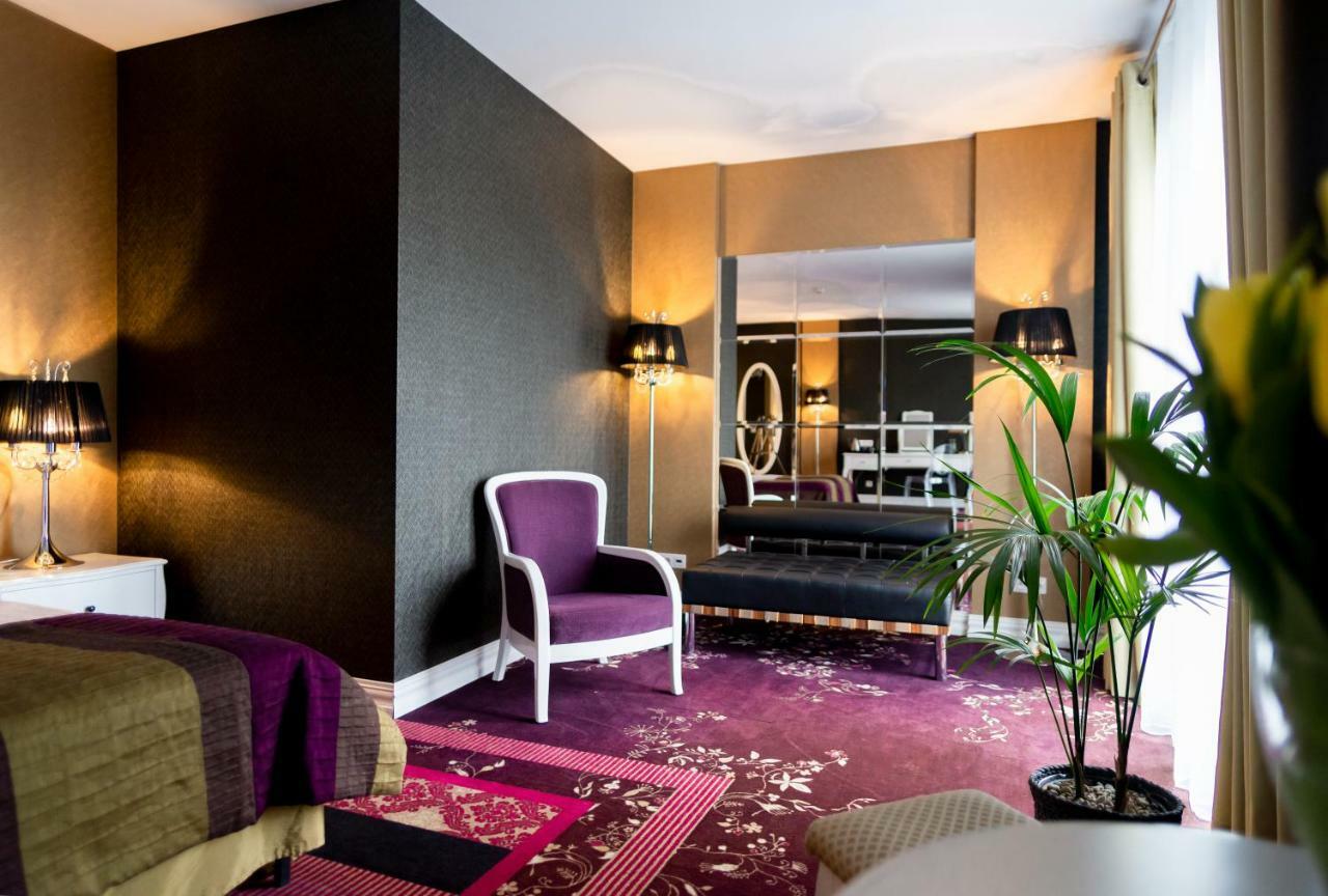 Hotel Lamberton Ołtarzew Εξωτερικό φωτογραφία