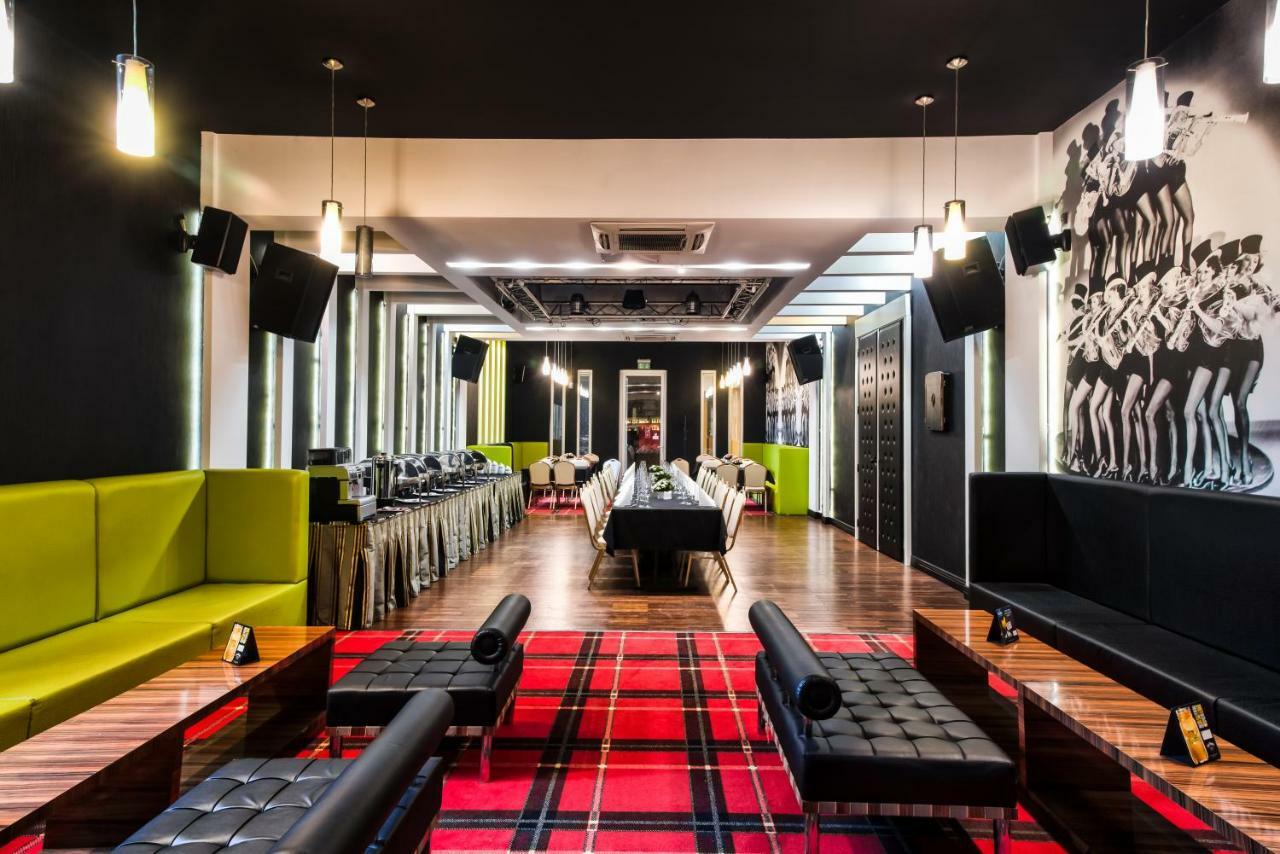 Hotel Lamberton Ołtarzew Εξωτερικό φωτογραφία